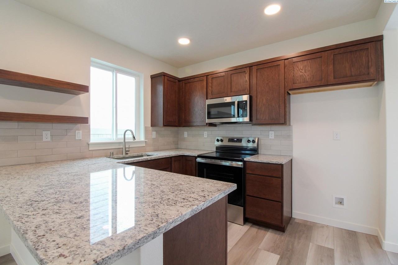 366 Aeon Drive - Photo 6 of 19