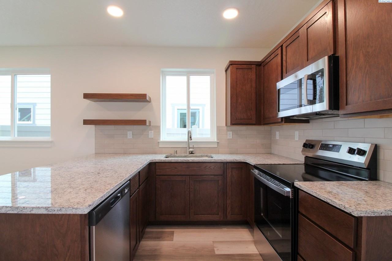 366 Aeon Drive - Photo 7 of 19