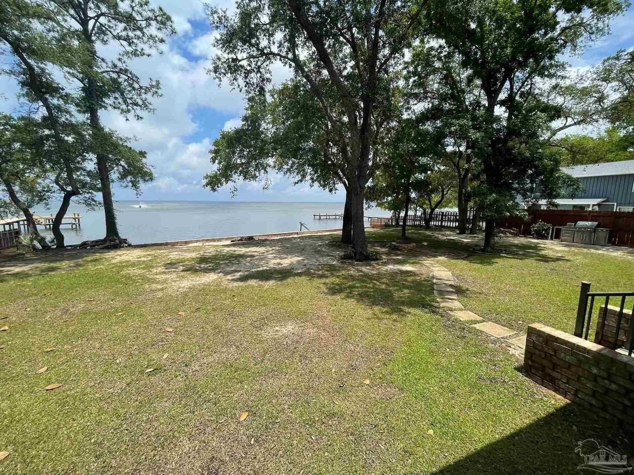6148 E Bay Blvd - Photo 4 of 40