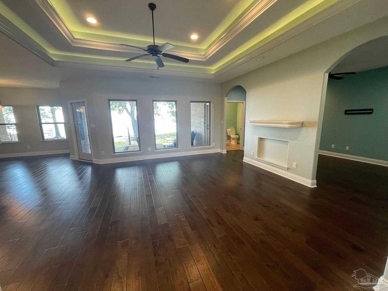 6148 E Bay Blvd - Photo 6 of 40