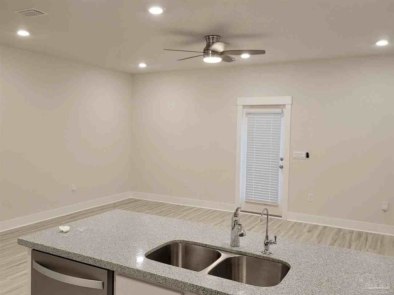 9433 Nature Creek Ln - Photo 4 of 34