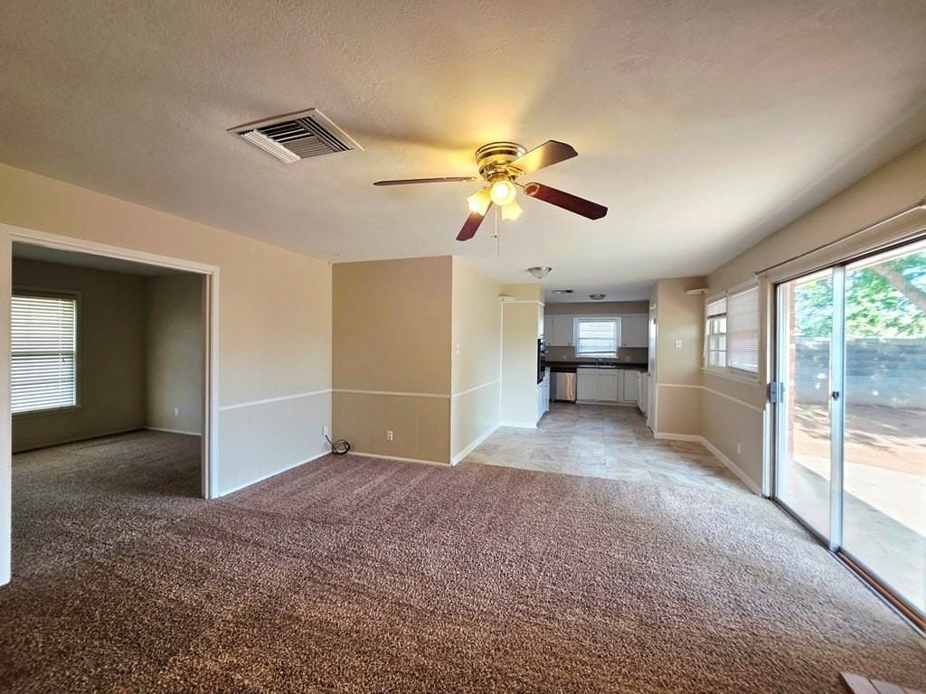 3302 Fannin Ave - Photo 4 of 12