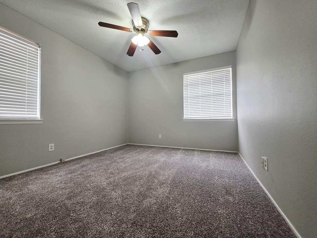 4506 Storey Ave - Photo 7 of 9