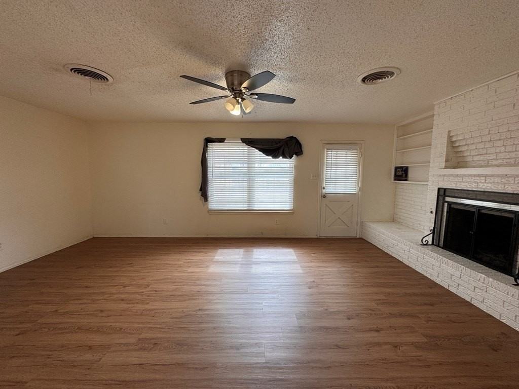 4425 Humble Ave - Photo 2 of 21
