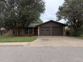 featured image of 3705 Dentcrest Dr