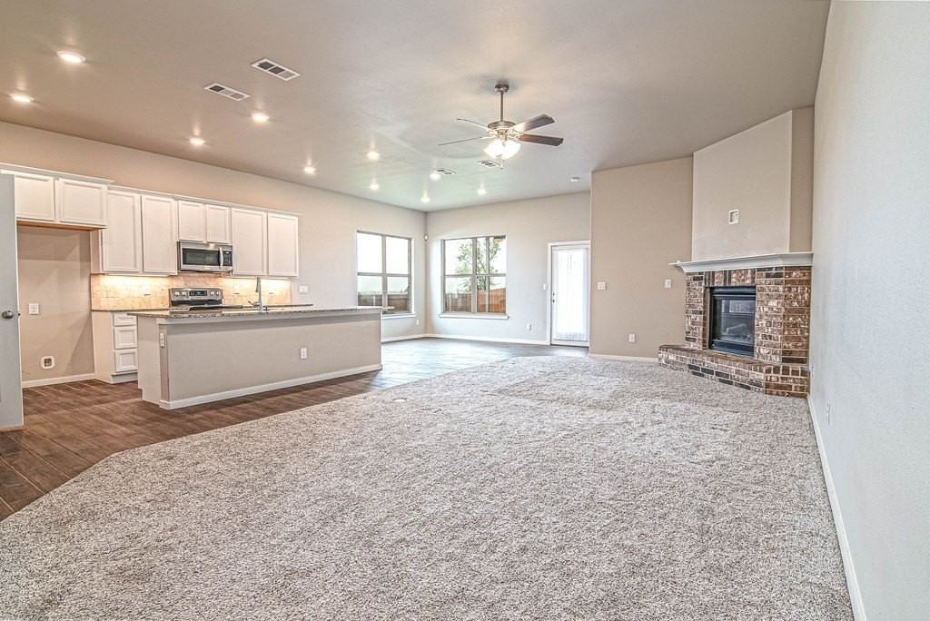 6914 Outlaw Ct - Photo 4 of 26