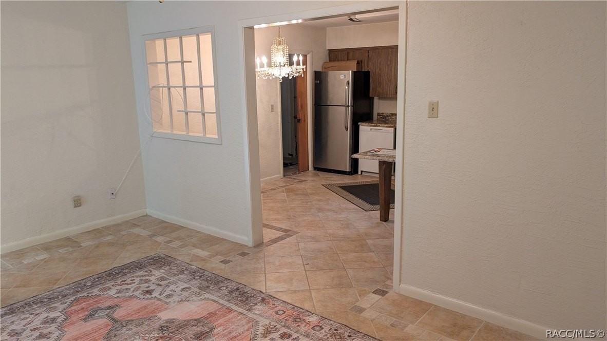 812 Nw 6th St - Photo 6 of 13