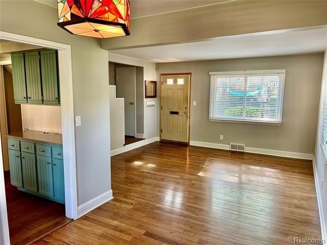 718 Graefield Ct - Photo 2 of 20