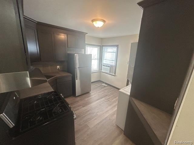 21076 Atlantic Ave - Photo 4 of 12