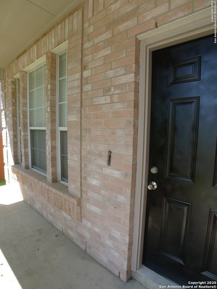2935 Encino Riv - Photo 3 of 38