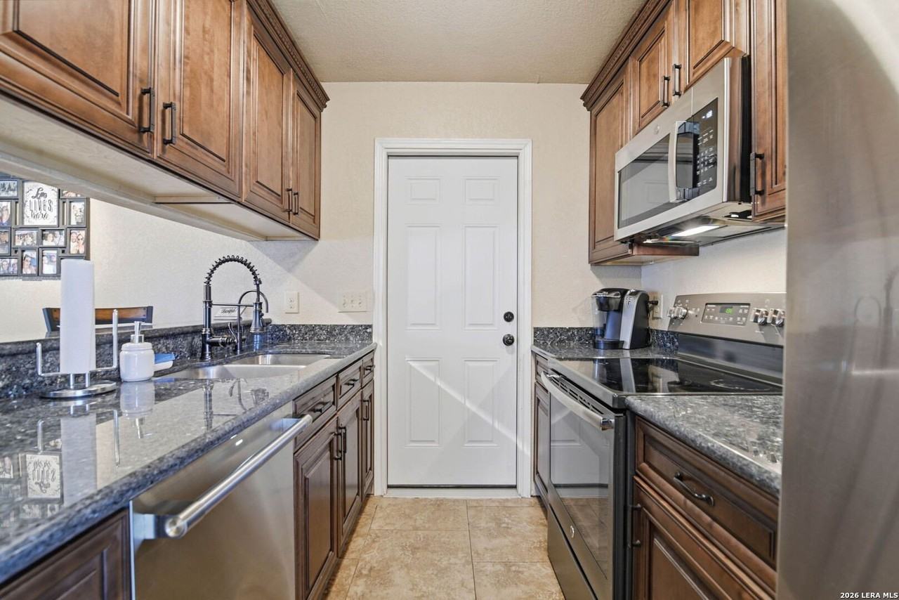 4827 Casa Grande St - Photo 5 of 18