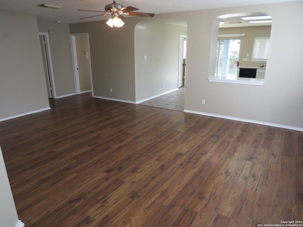 3316 Windway Crk - Photo 2 of 22