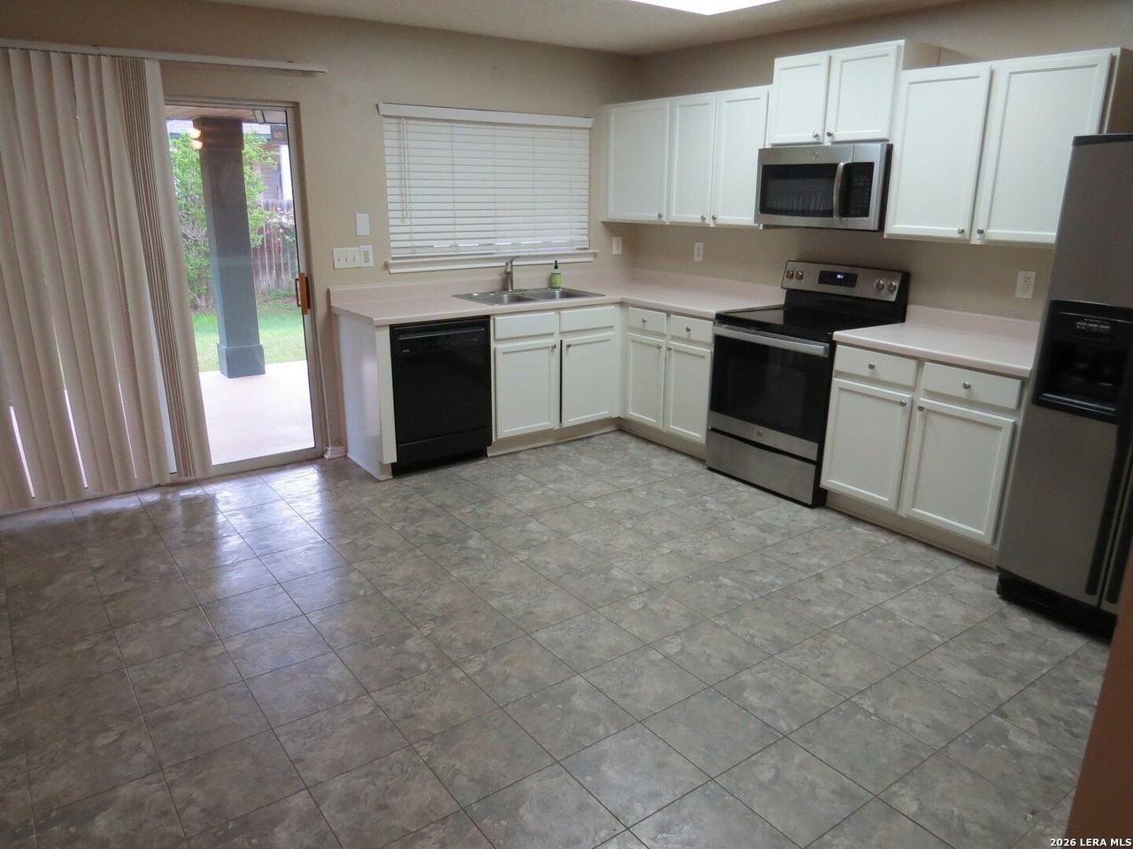 3316 Windway Crk - Photo 7 of 22