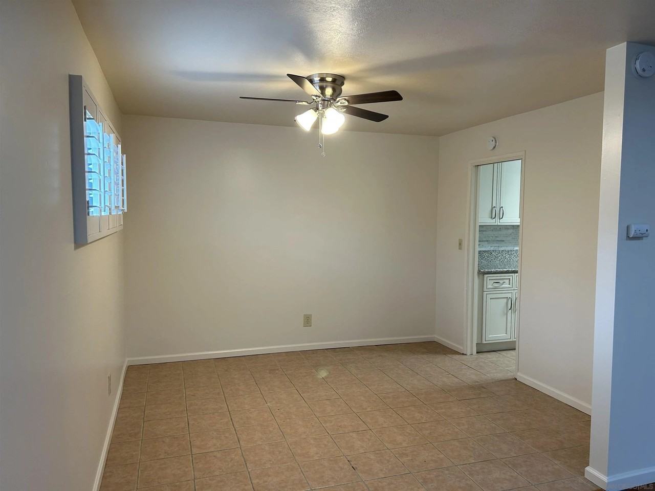 3568 Ottawa Ave - Photo 6 of 21