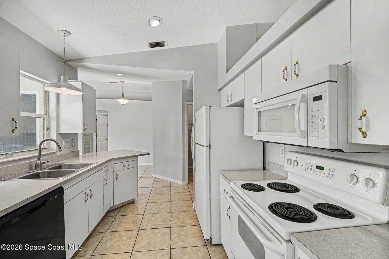 1699 Givens Ct Nw - Photo 7 of 15