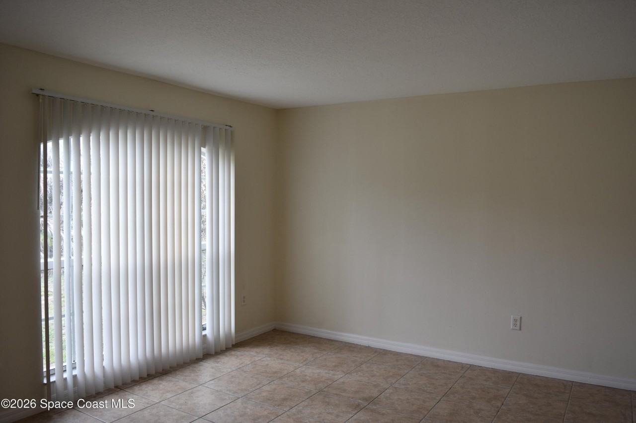 334 Bordeaux Ave Ne - Photo 7 of 43
