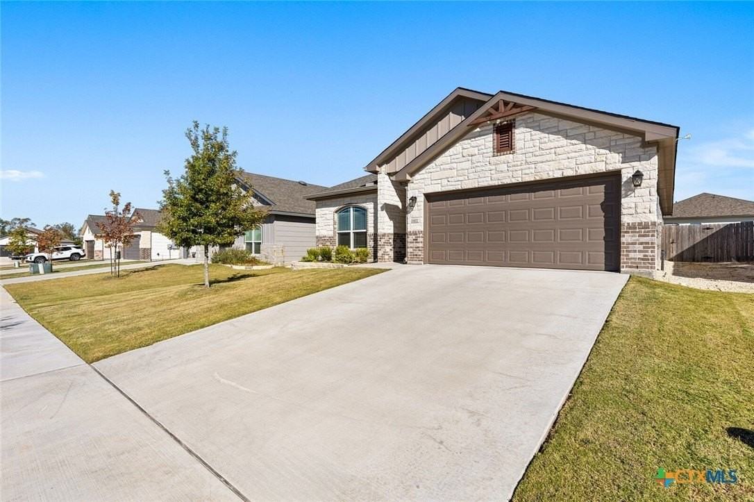 1422 Fiddle Wood Way - Photo 4 of 38