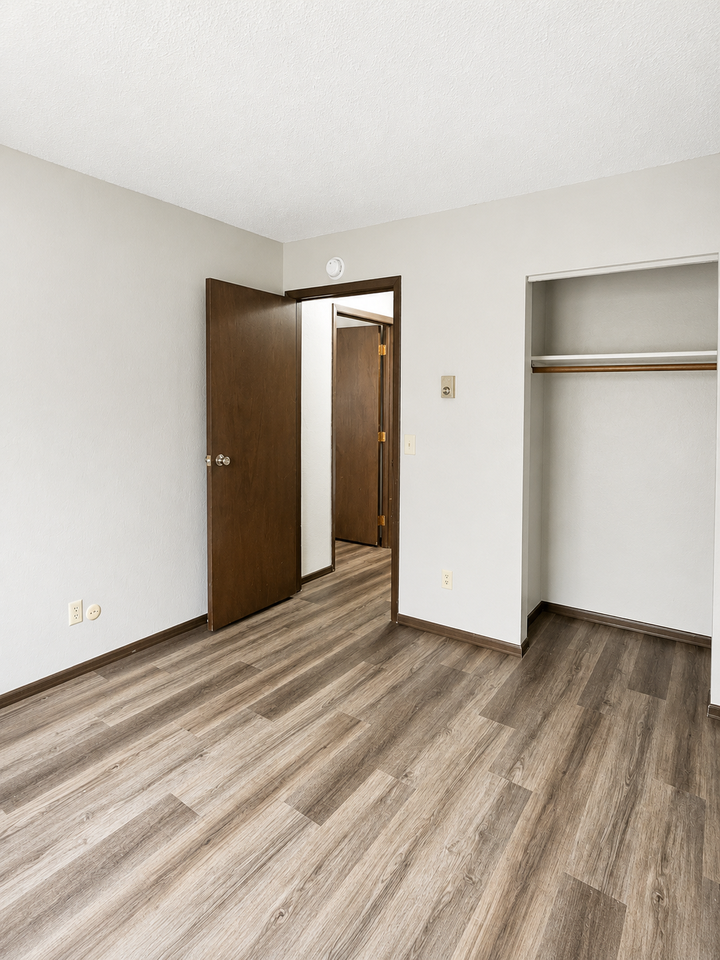 Riverine Apartments - Photo 7 of 18