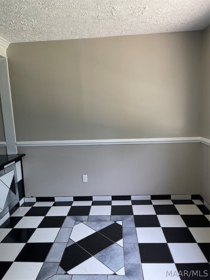 518 W Wilding Dr - Photo 4 of 12