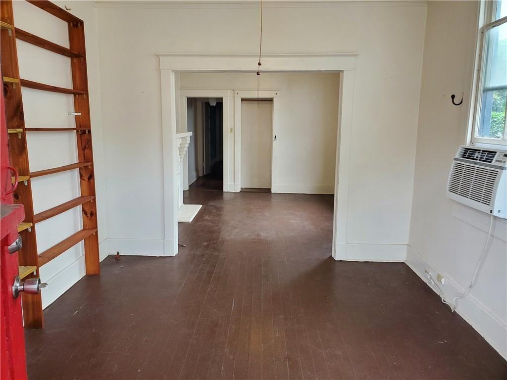 2022 Dante St - Photo 4 of 15