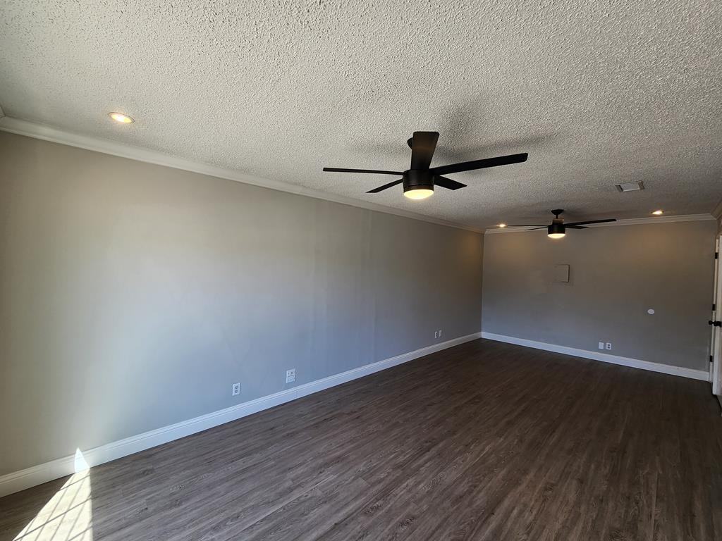 1805 Magnolia Ave - Photo 7 of 10
