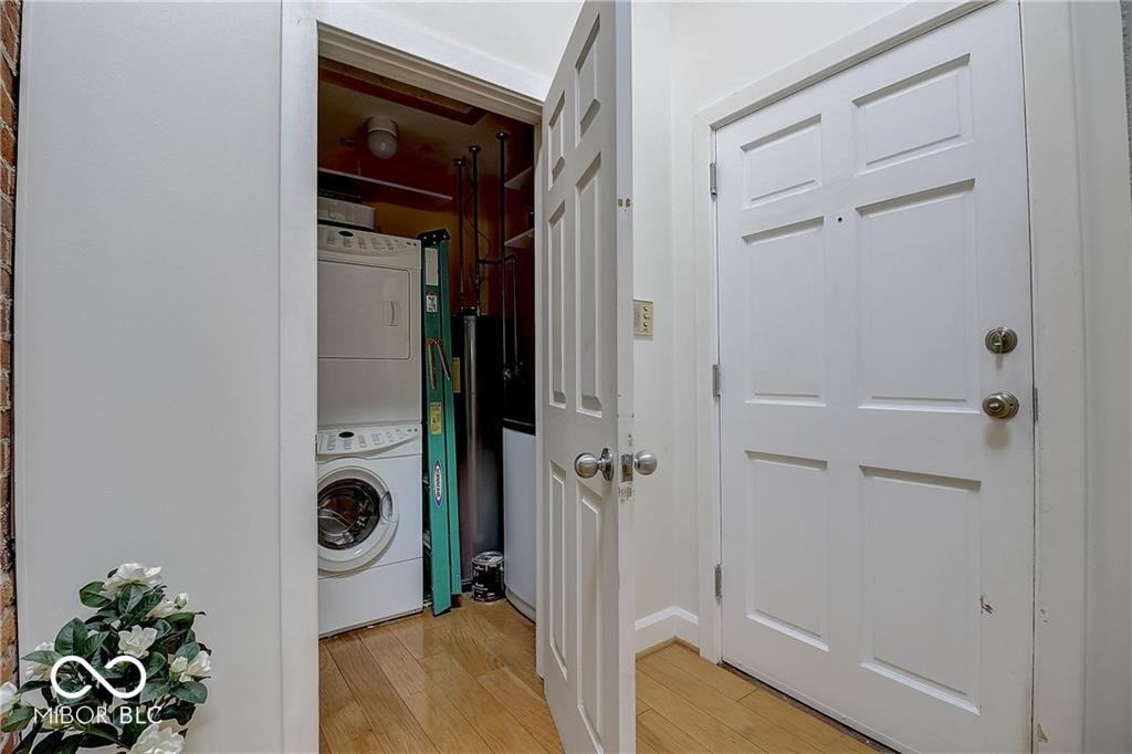 714 Buchanan St ##18 - Photo 4 of 20