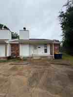 featured image of 107 N Park St