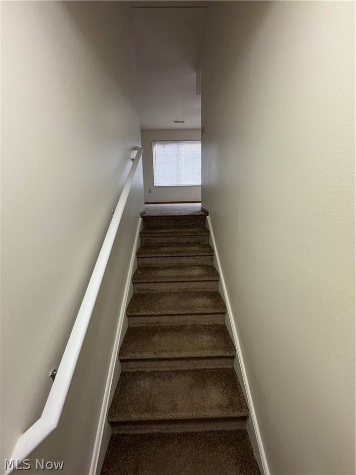 12513 Euclid Ave - Photo 2 of 21
