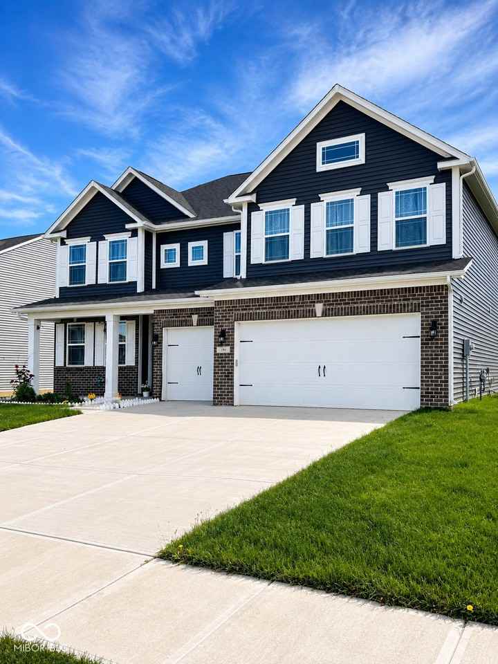 180 Walker Dr - Photo 2 of 4