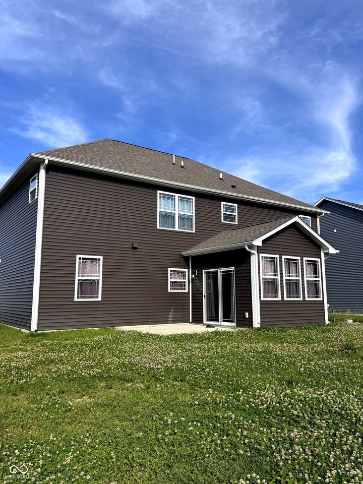 180 Walker Dr - Photo 3 of 4