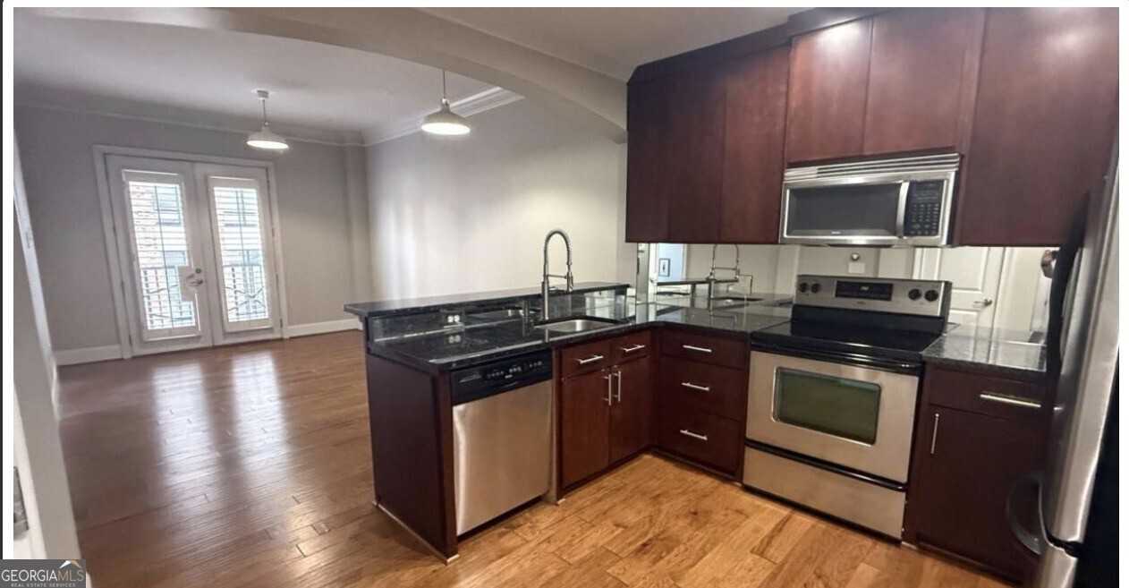2255 Peachtree Rd Ne ##525 - Photo 2 of 15