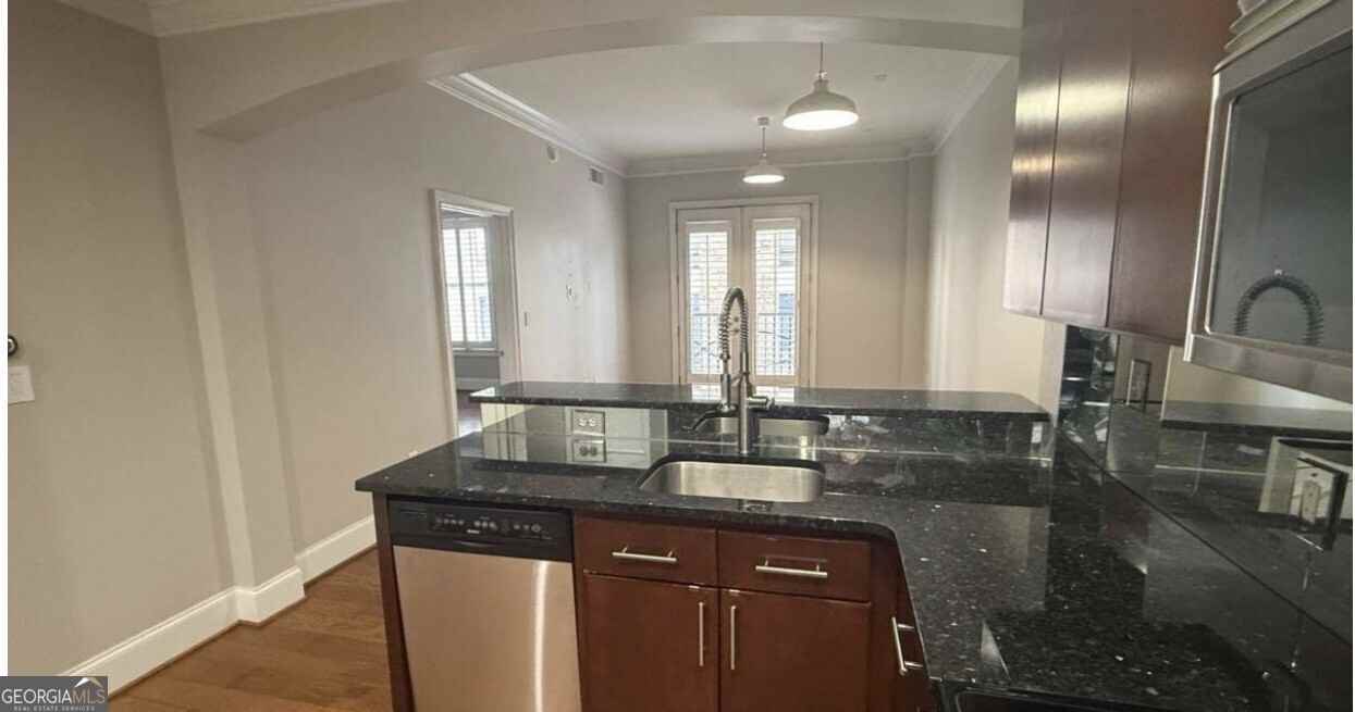2255 Peachtree Rd Ne ##525 - Photo 5 of 15