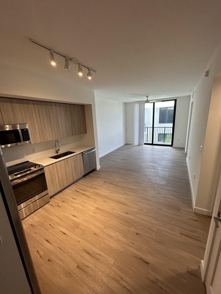 7174 West 4th Lane #B2 - Photo 3 of 24