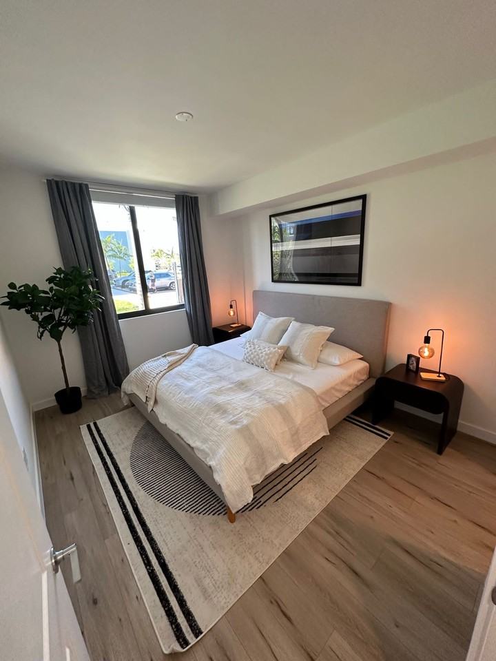 660 West 74th Place #A - Photo 4 of 13
