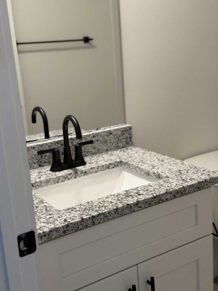 119 8th Avenue Dr Se - Photo 5 of 9