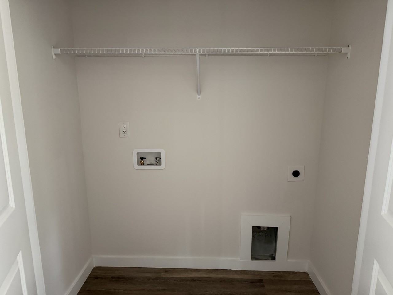119 8th Avenue Dr Se - Photo 6 of 9