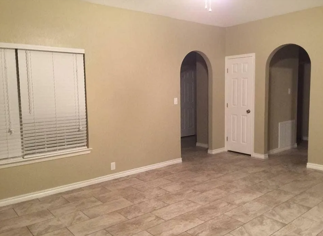 1532 Bryant Way - Photo 2 of 3
