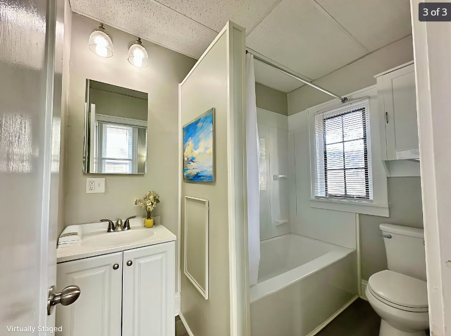 172 High St #B - Photo 3 of 3