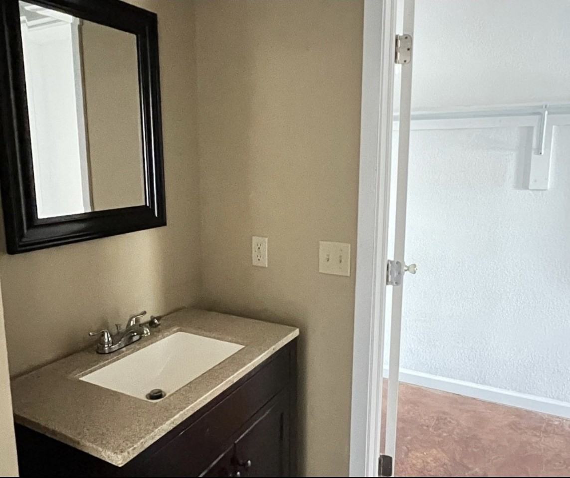 1610 Albert Broadfoot St - Photo 4 of 4