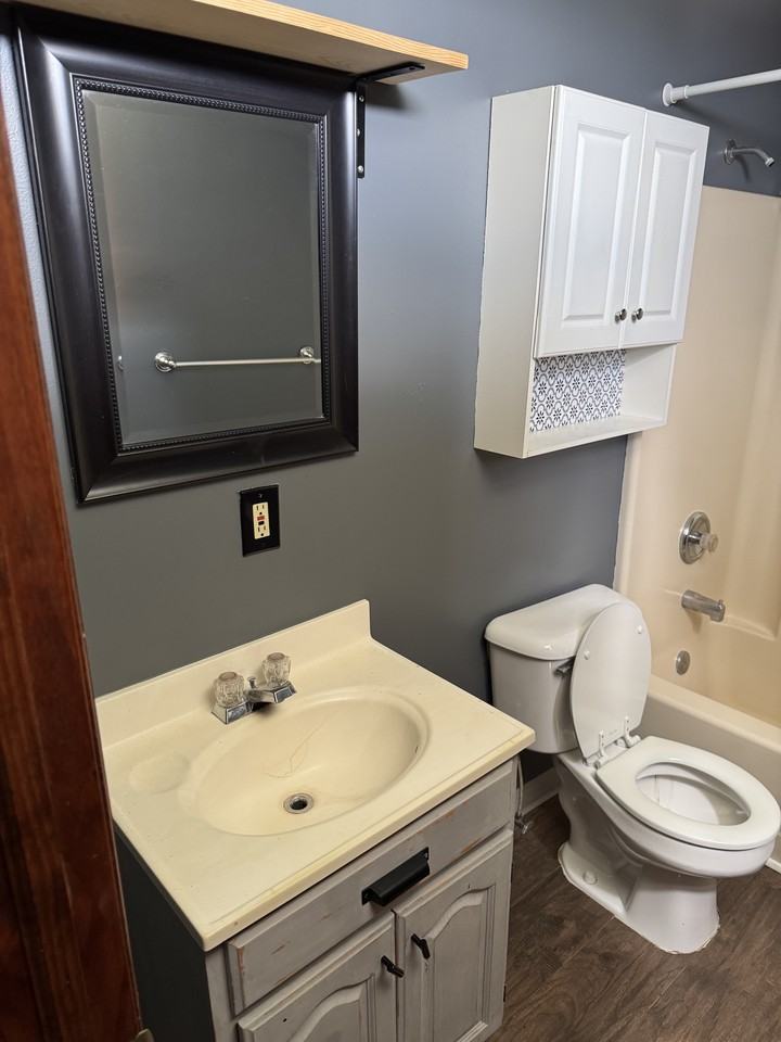 251 Main St #C - Photo 7 of 8