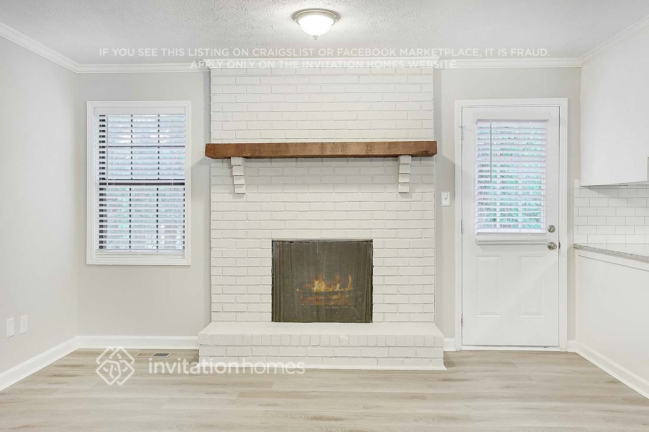 1153 Midway Rd - Photo 3 of 22