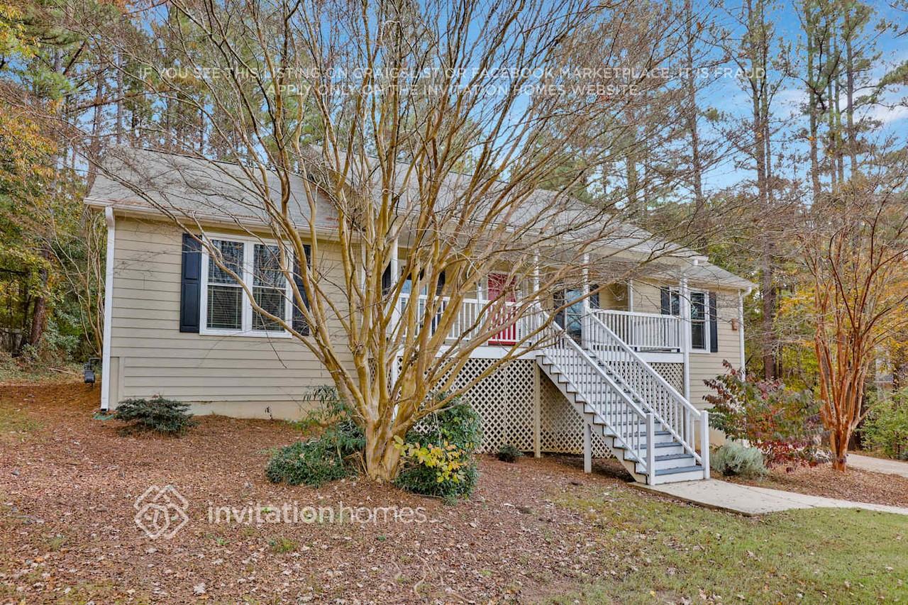 251 Warrenton Dr - Photo 2 of 26
