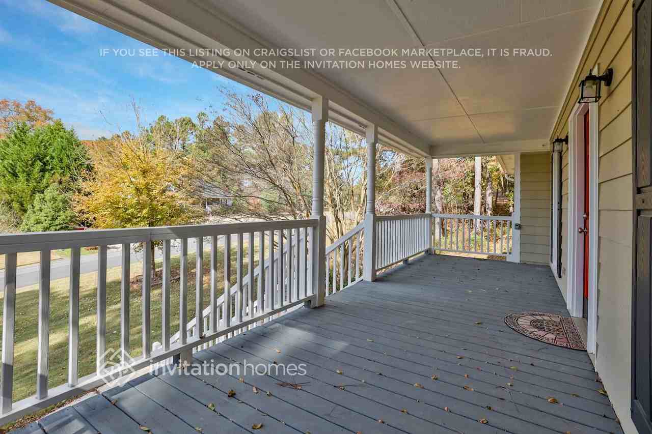 251 Warrenton Dr - Photo 4 of 26