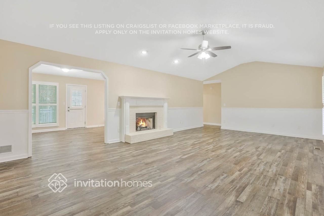 251 Warrenton Dr - Photo 5 of 26