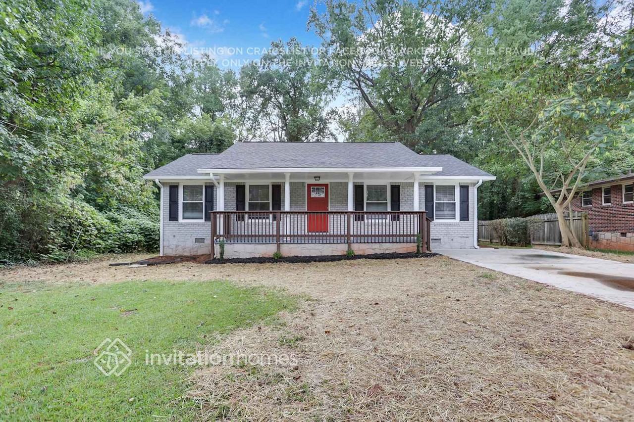 3459 Brookfield Ln - Photo 2 of 26