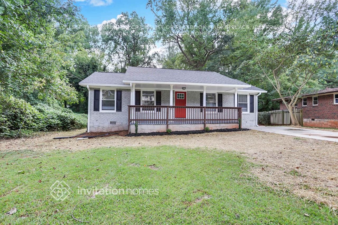 3459 Brookfield Ln - Photo 3 of 26