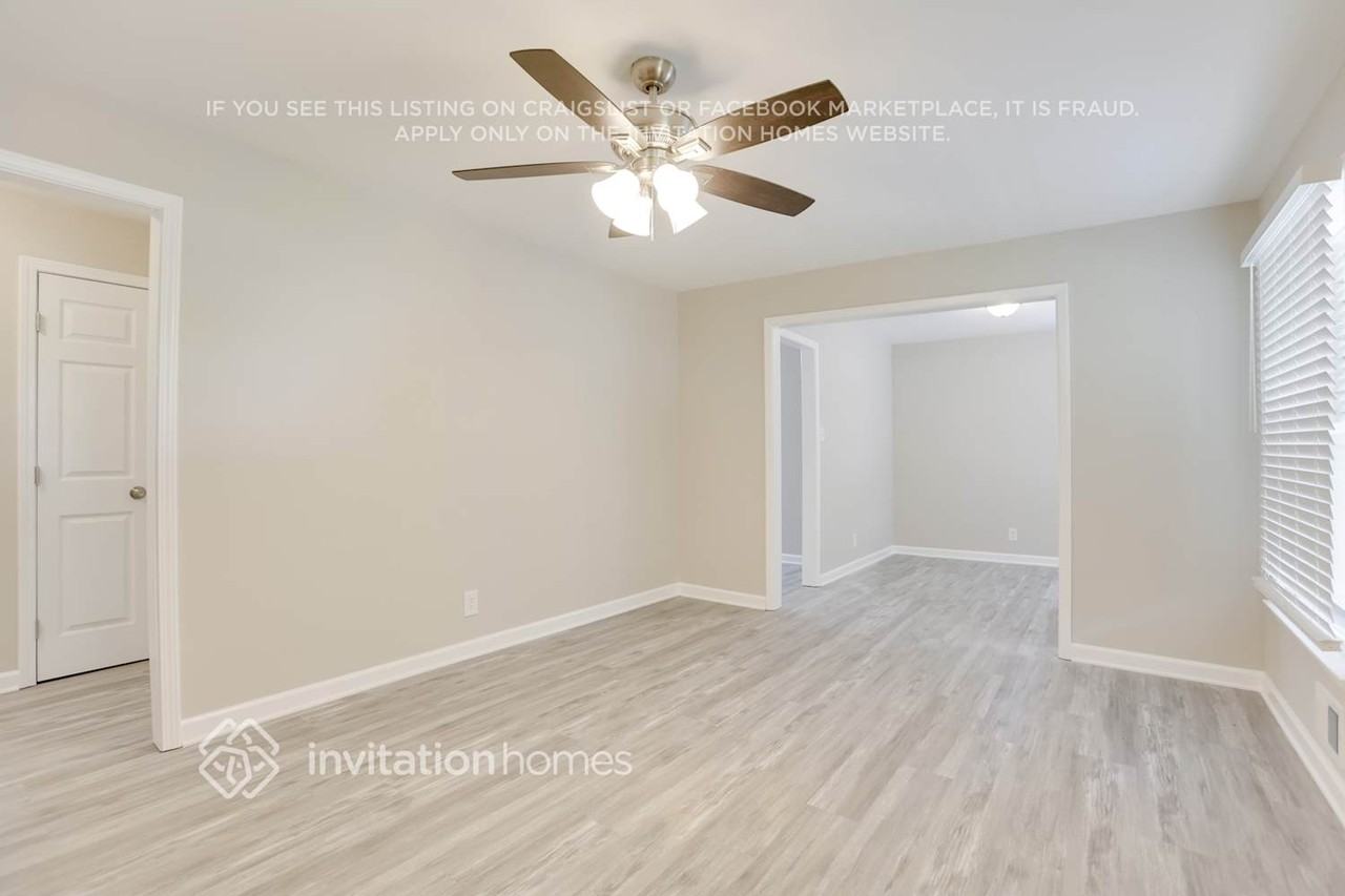 3459 Brookfield Ln - Photo 4 of 26