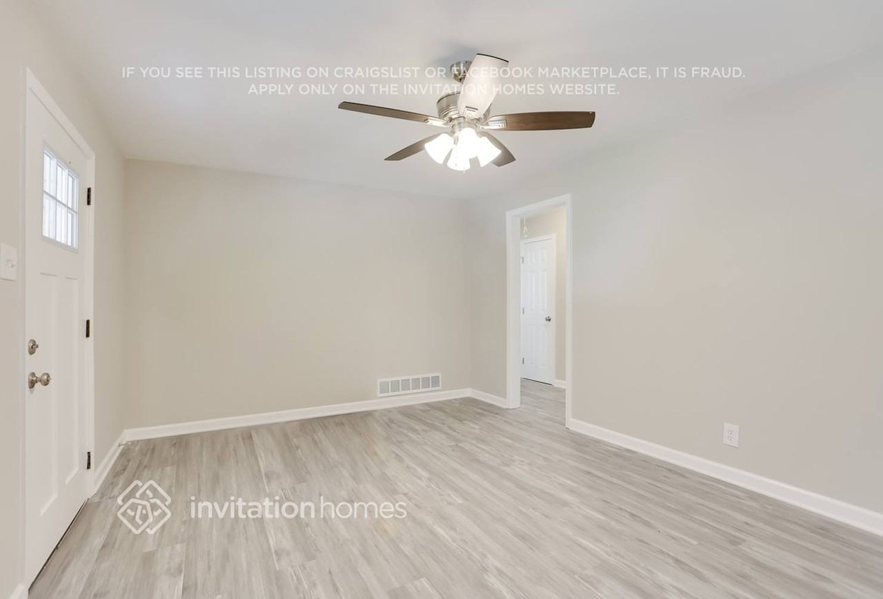 3459 Brookfield Ln - Photo 5 of 26