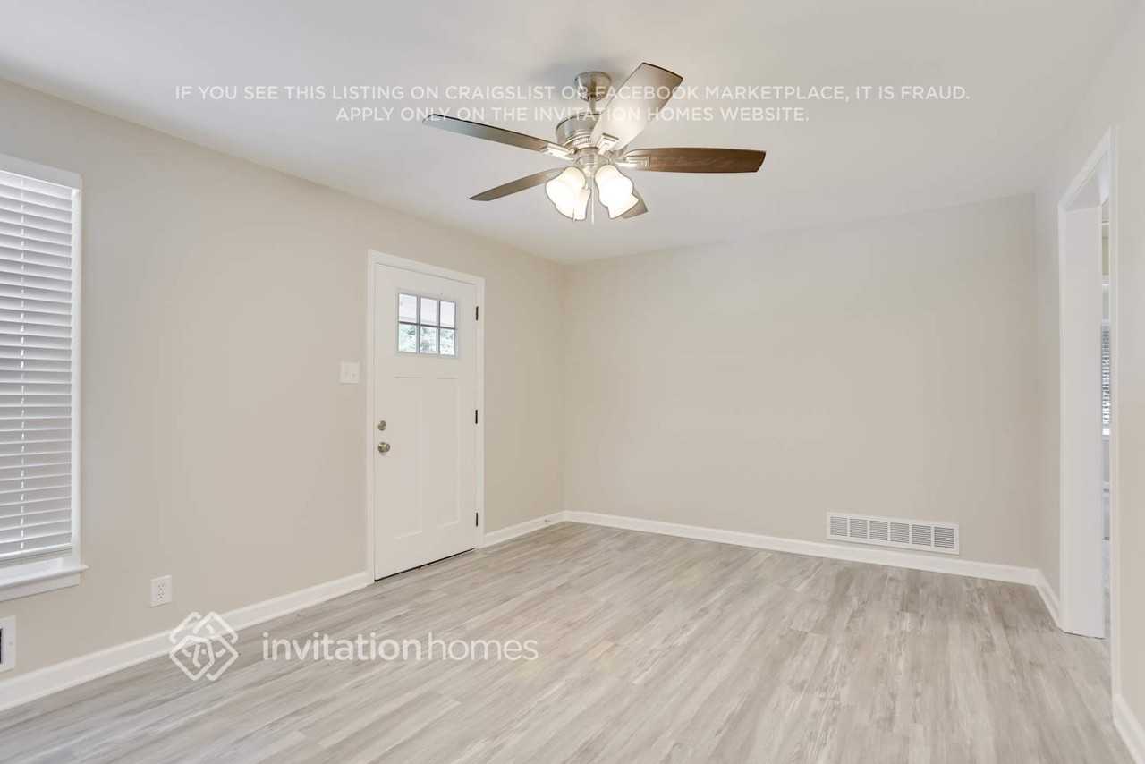3459 Brookfield Ln - Photo 6 of 26
