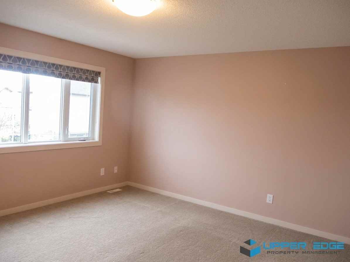 70 Bridgeland Drive North - Photo 4 of 8